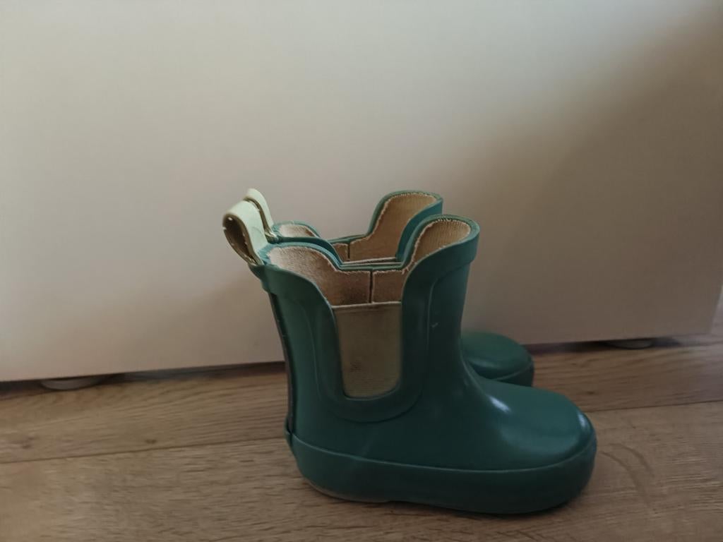Leuke regenlaarsjes voor kinderen - Maat 21, Kinderen en Baby's, Kinderkleding | Schoenen en Sokken, Gebruikt, Jongen of Meisje