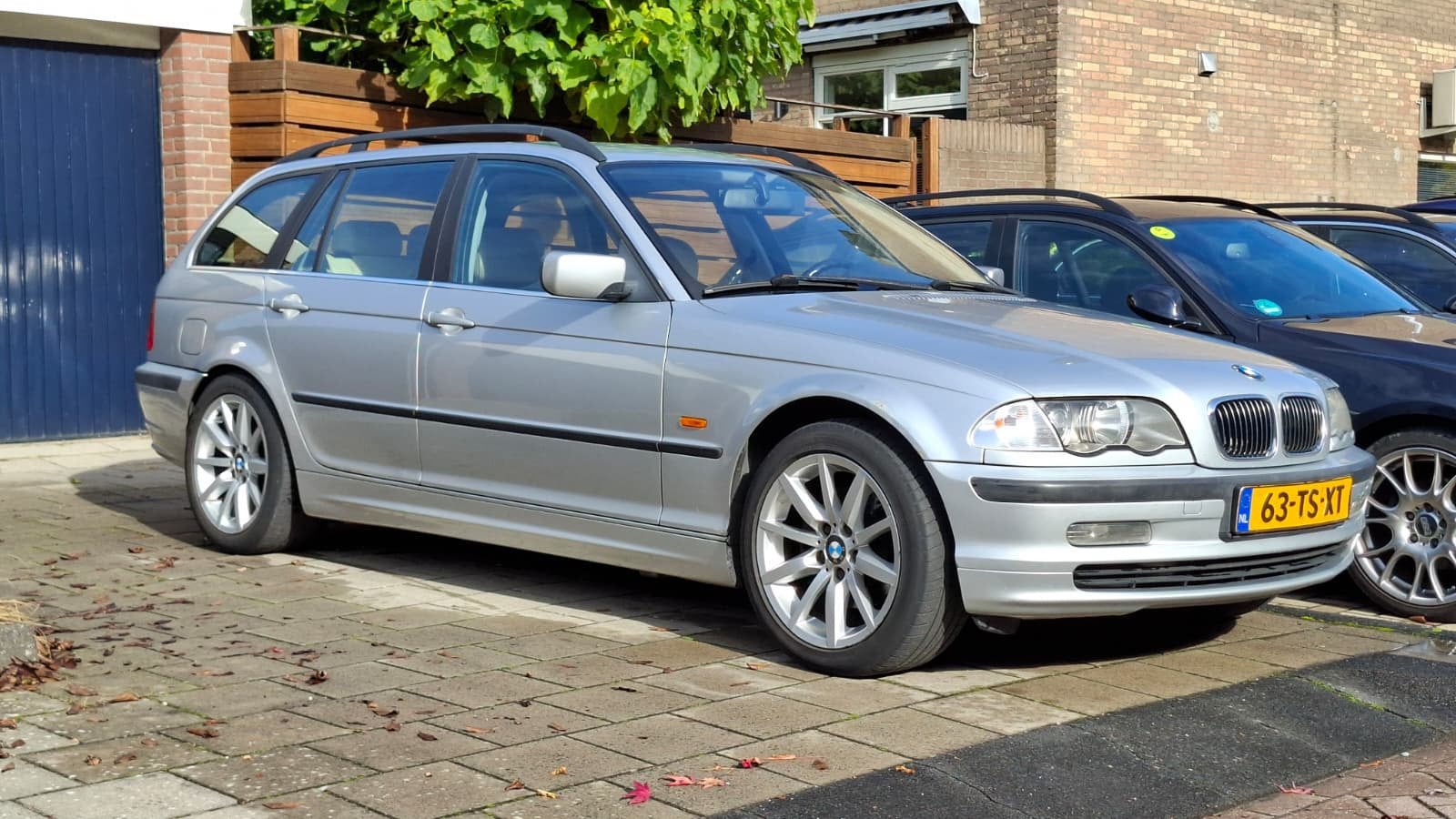 BMW 3-Serie 2.5 I 325 Touring 2001 Grijs, Achterwielaandrijving, Beige, 1435 kg, Stationwagon