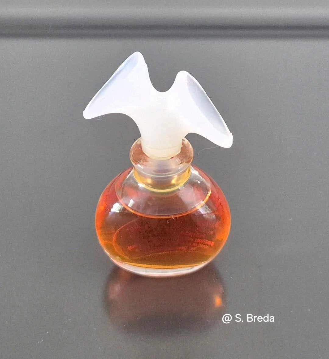 Chloe - Classic - Pure Parfum Extrait Miniatuur, Verzamelen, Ophalen of Verzenden, Zo goed als nieuw, Miniatuur, Gevuld