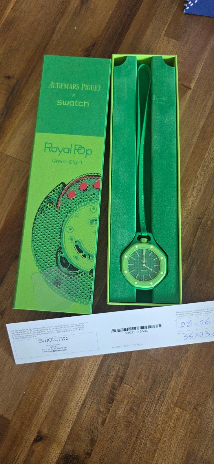 Swatch x Audemars Piguet AP Bioceramic Royal Pop Green Eight, Ophalen of Verzenden, Nieuw, Kunststof, Swatch