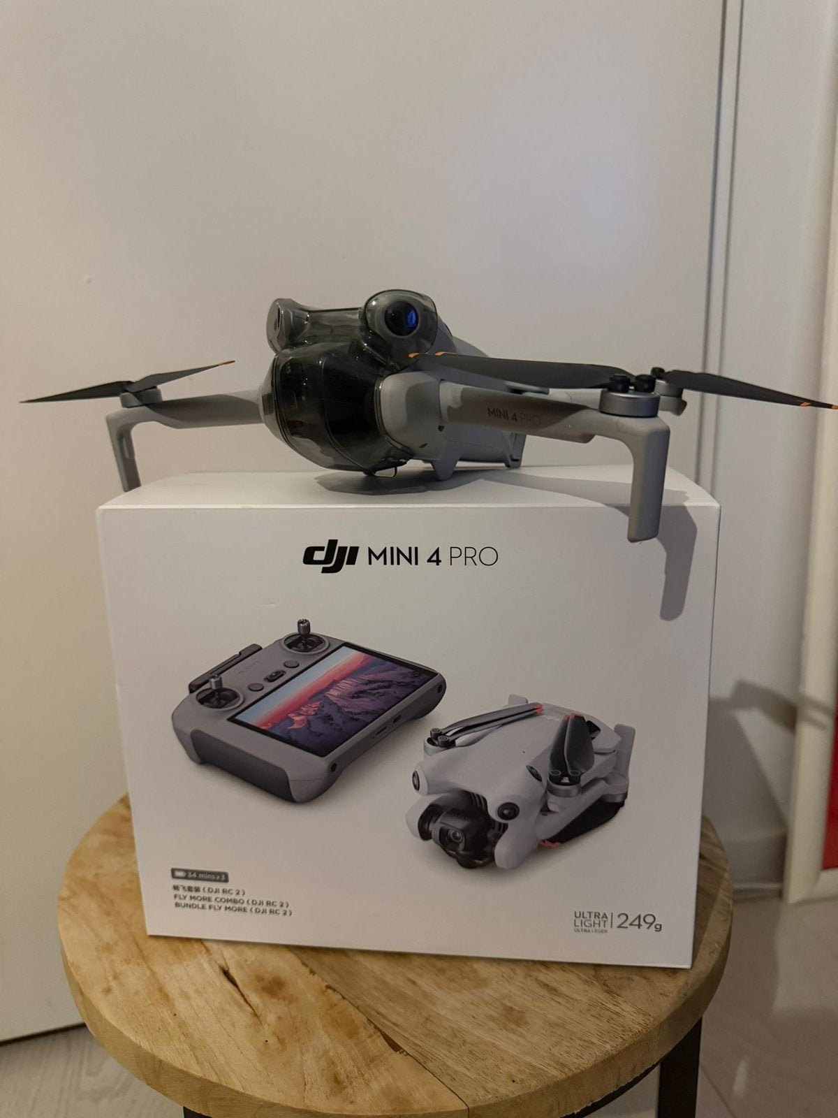 Dji mini 4 pro fly more combo, Audio, Tv en Foto, Drones, Ophalen, Zo goed als nieuw