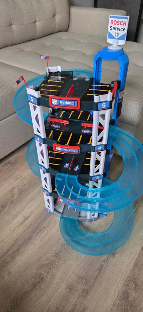 Bosch mini speelgoed Parkeergarage, Kinderen en Baby's, Speelgoed | Speelgoedvoertuigen, Ophalen, Gebruikt