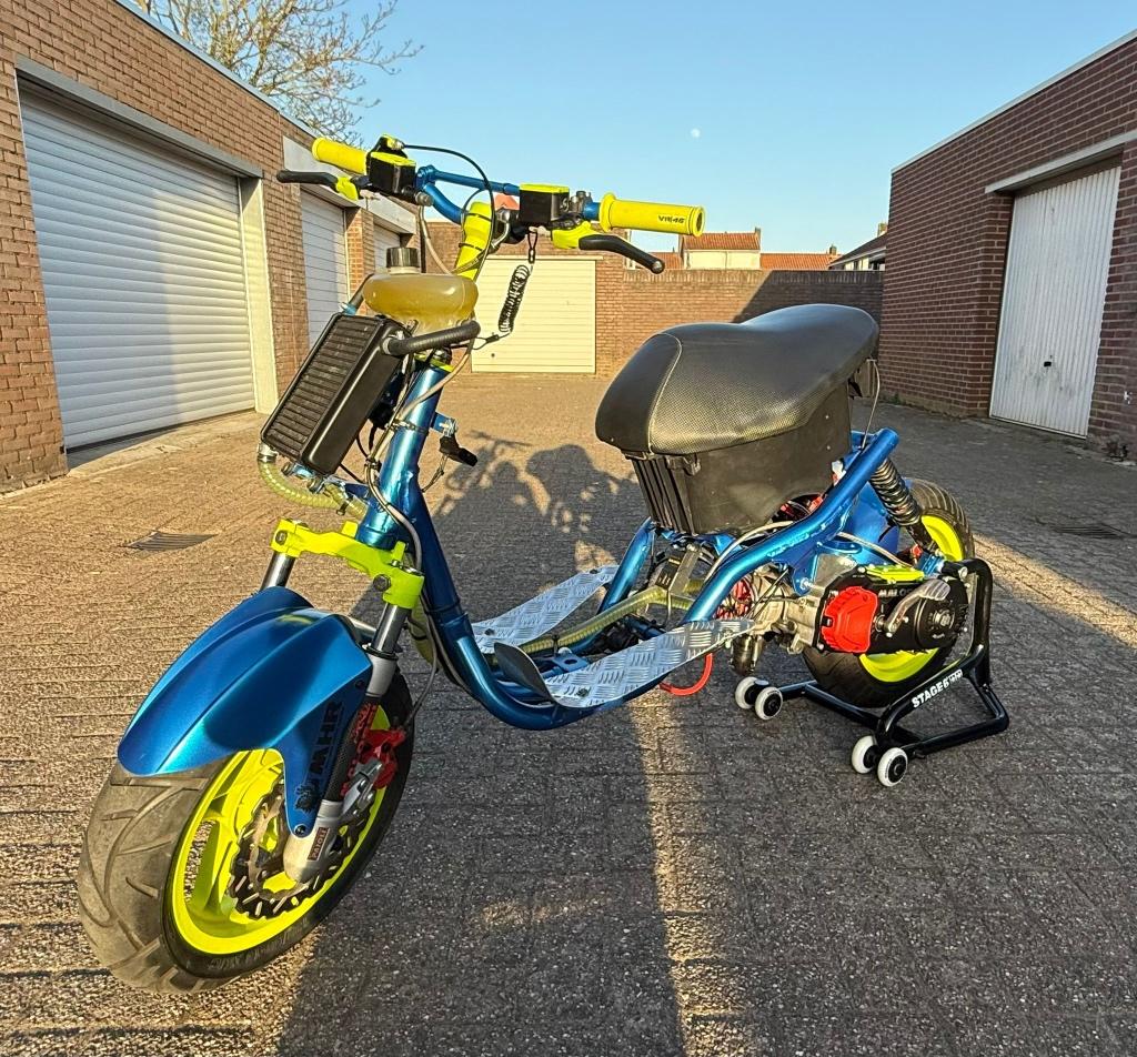 Aerox Ali’ruil kan malosi Tesa Rosa mhr taem  splinternieuw, Fietsen en Brommers, Scooters | Yamaha, Aerox, Maximaal 45 km/u, Nieuw