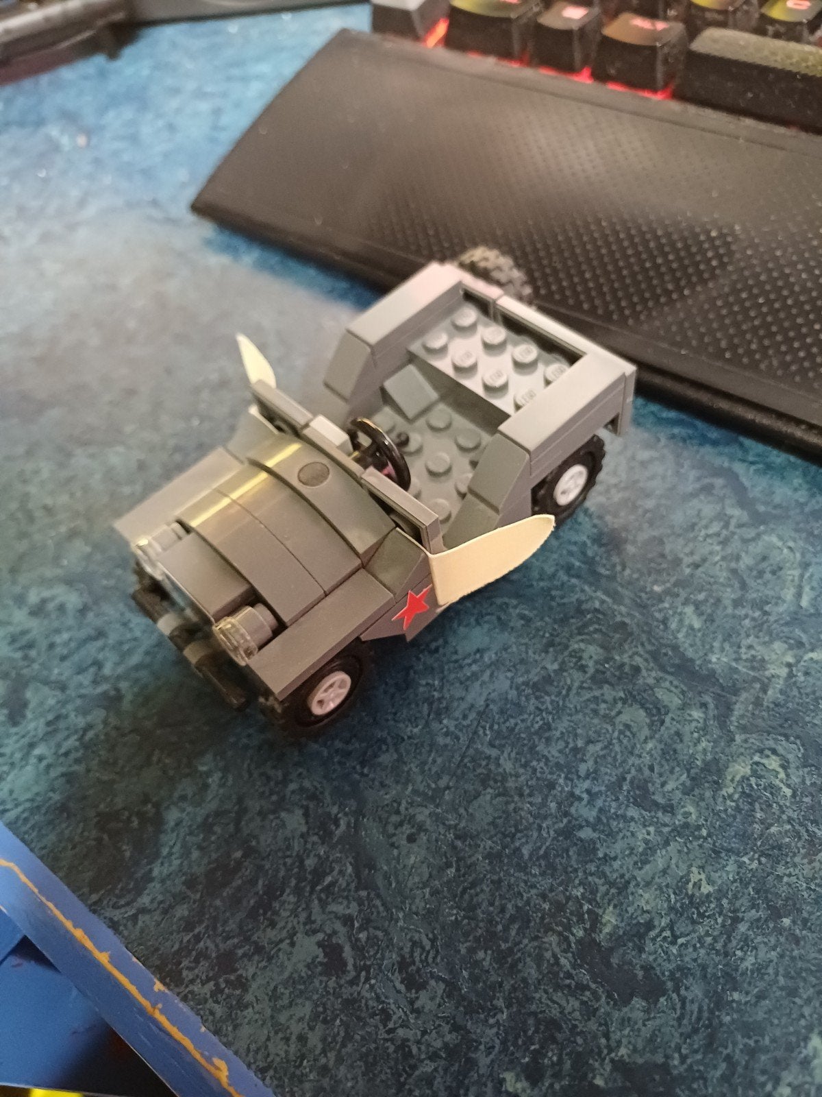 Brickmania GAZ-63 Jeep WW2 (BKM 2169) - Geen Minifig, Ophalen of Verzenden, Gebruikt, Overige merken