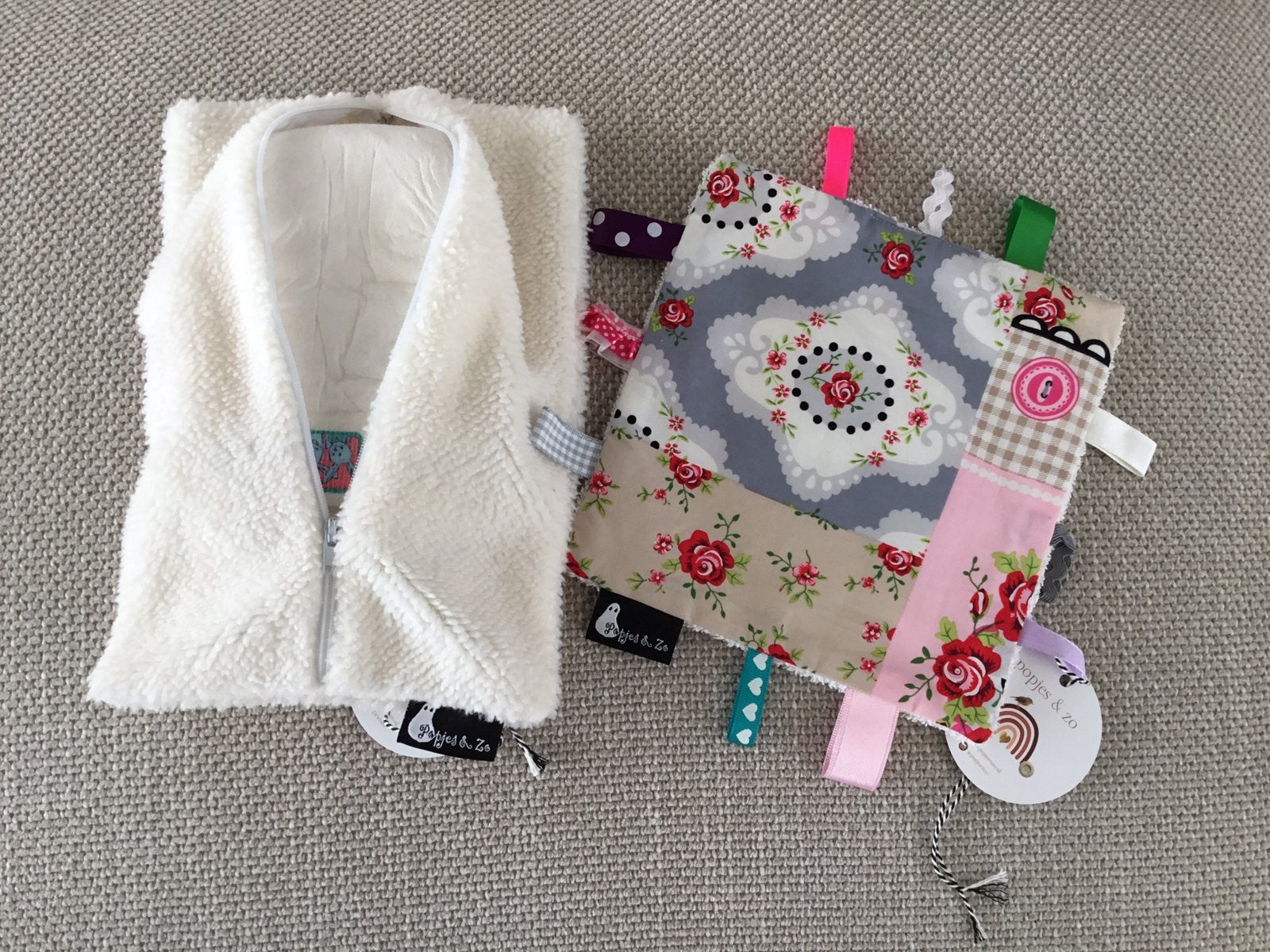 Luierzakje + labeldoekje samen voor €4,50., Kinderen en Baby's, Speelgoed | Knuffels en Pluche, Ophalen of Verzenden, Nieuw, Knuffeldoekje