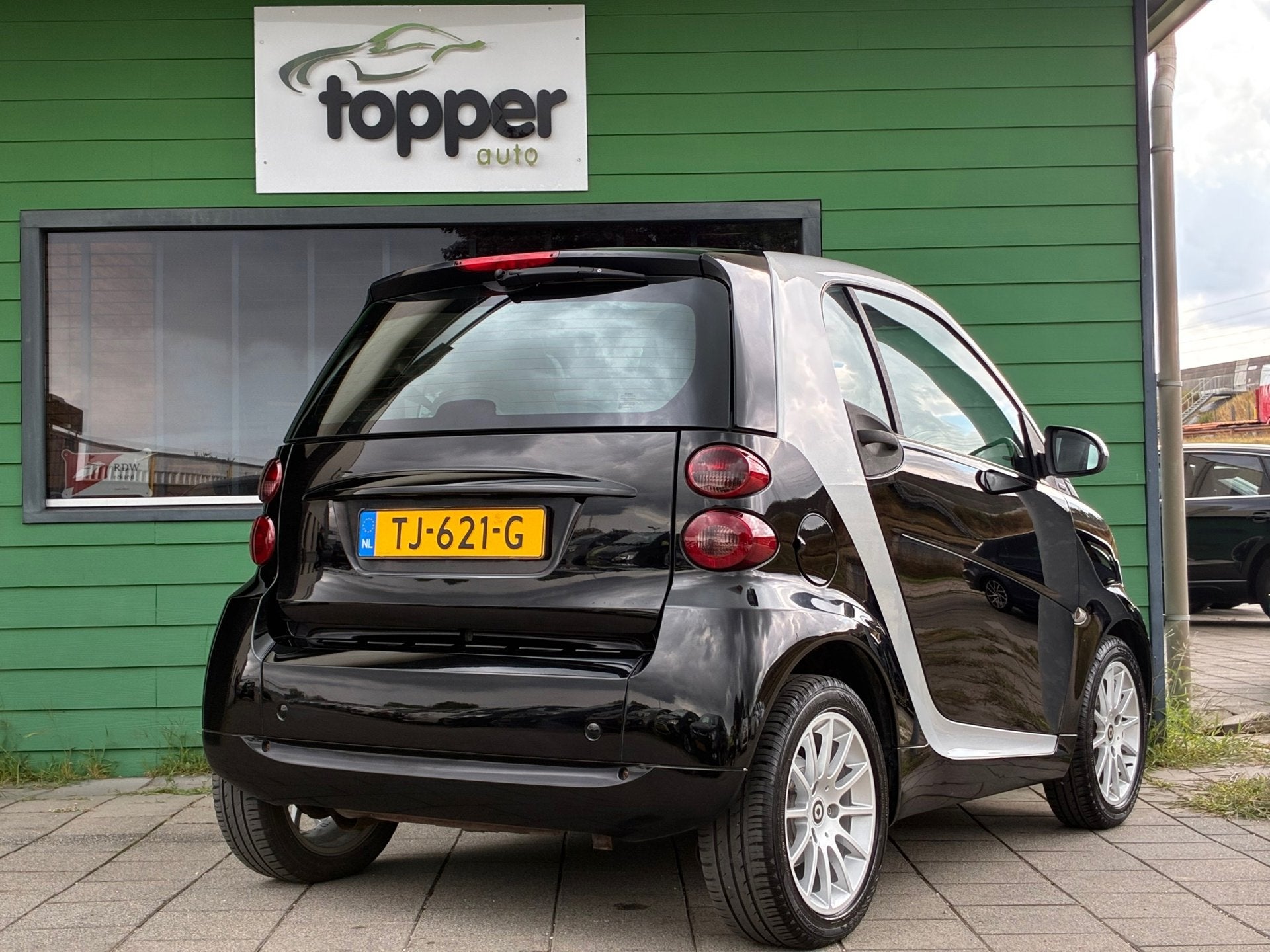 Smart Fortwo coupé 1.0 mhd edition |Automaat|Panoramadak|Ai, Euro 5, Achterwielaandrijving, Gebruikt, 18 €/maand