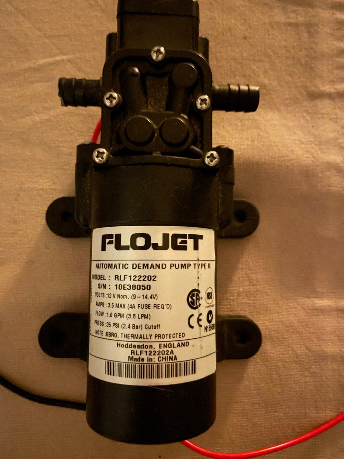 Flojet RLF122202 Automatische Waterpomp 12V, Ophalen of Verzenden, Gebruikt, Kombuis en Sanitair