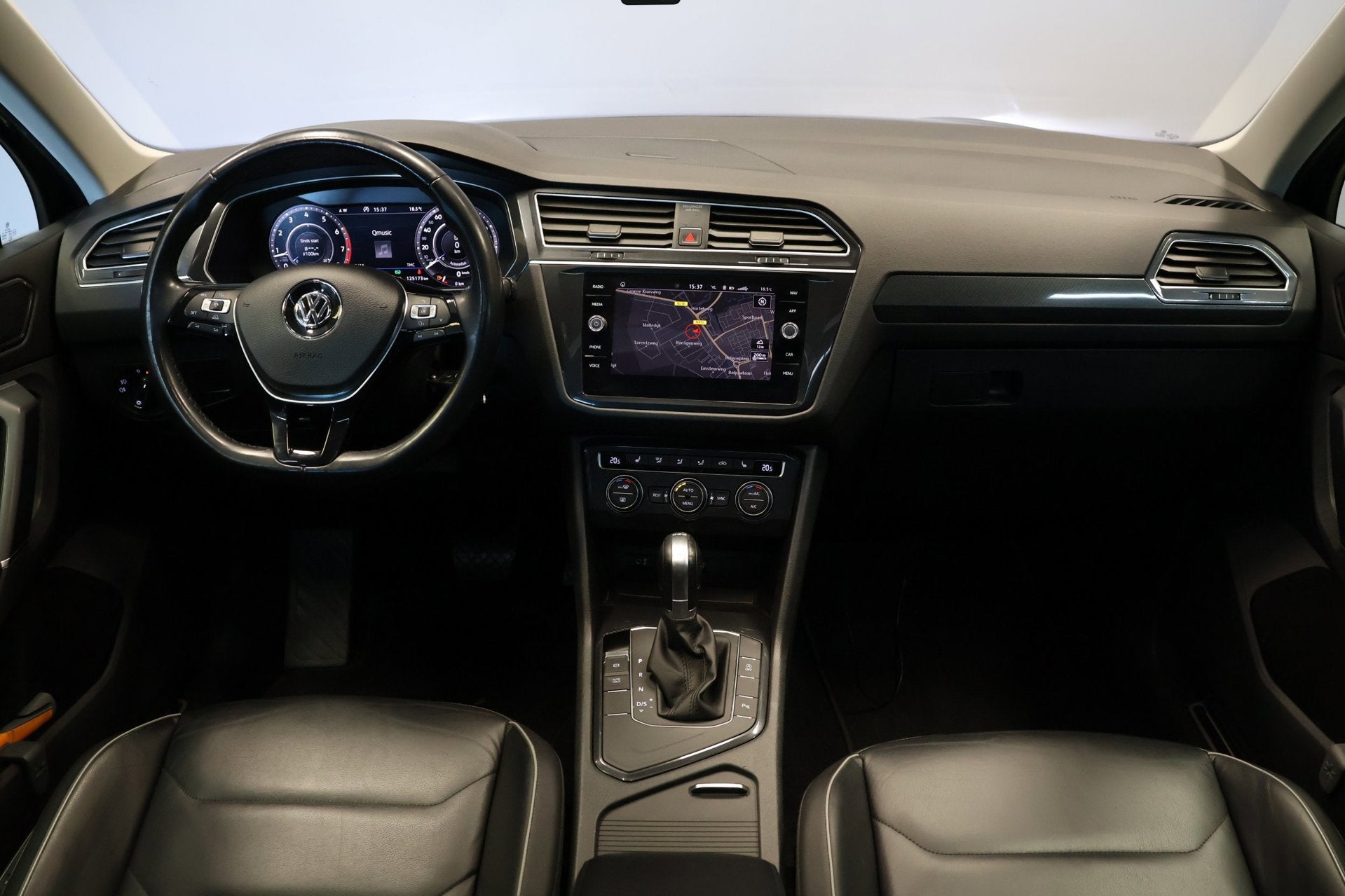 Volkswagen Tiguan 1.4 TSI ACT Highline|Pano|Carplay|Memory, Auto's, 4 cilinders, 150 pk, Blauw, SUV of Terreinwagen