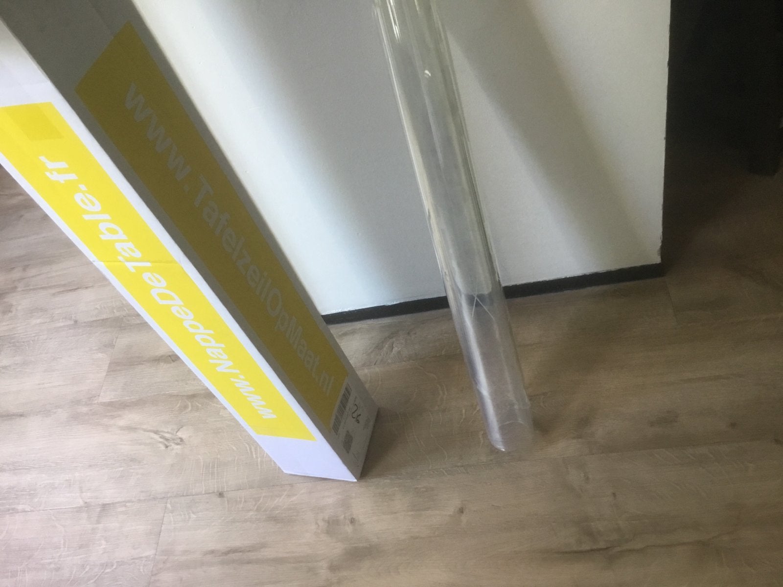 Nieuw Ovaal Plastic Tafelkleed op Maat 160x92cm, Huis en Inrichting, Ophalen, Nieuw, Tafelzeil, Ovaal