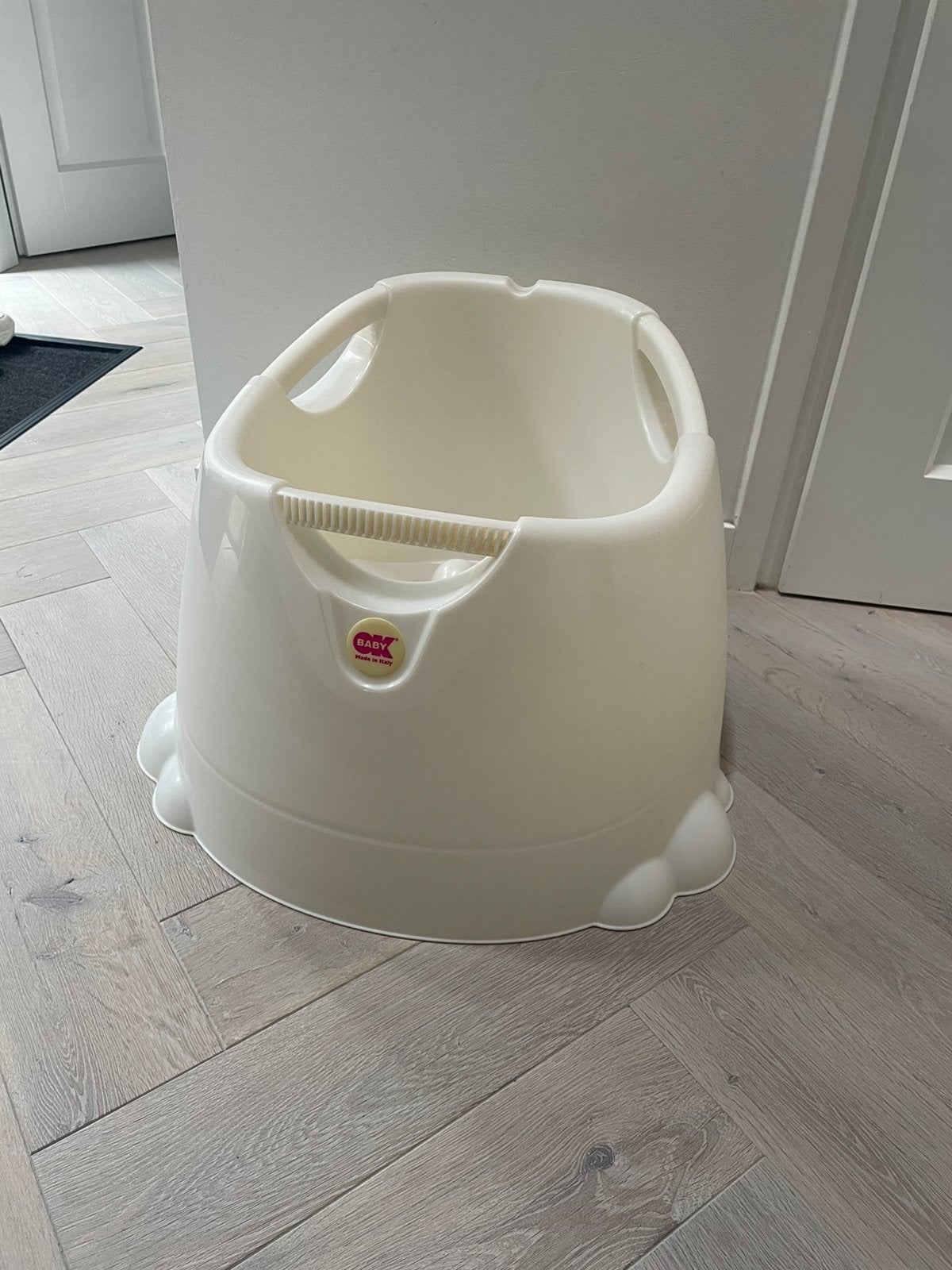 OKbaby Opla douche zitje, Kinderen en Baby's, Badjes en Verzorging, Ophalen, Zo goed als nieuw, Badzitje of Badring