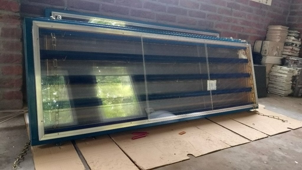 (hang)vitrinekasten voor H0 modeltreinen, Locomotief, Gelijkstroom of Wisselstroom, Zo goed als nieuw, Ophalen