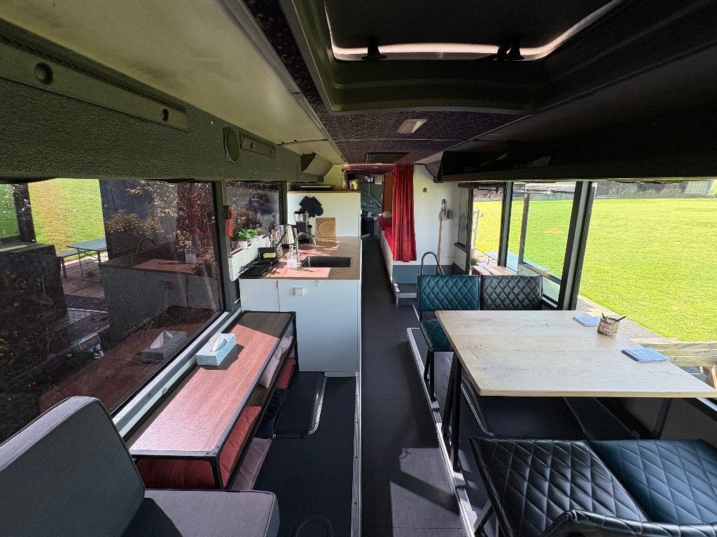 Foto 10 van Touring car bus camper / Mobiel chalet / stacaravan