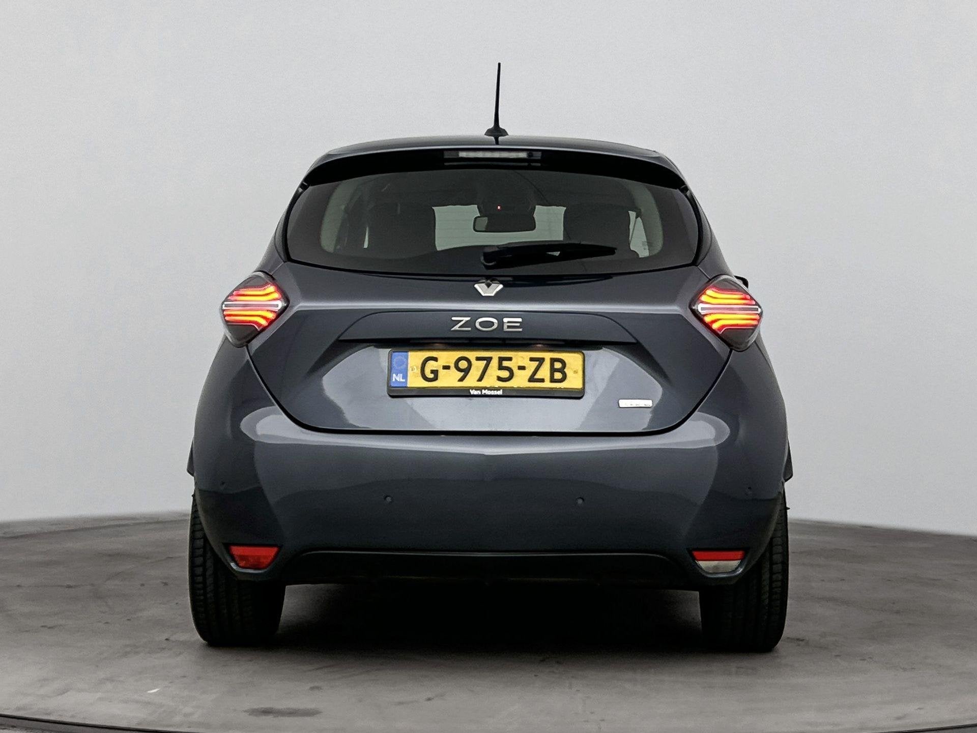 Renault ZOE R135 Edition One 52 kWh 136PK | Navigatie 9,3'', 136 pk, Gebruikt, 180 min, 385 km
