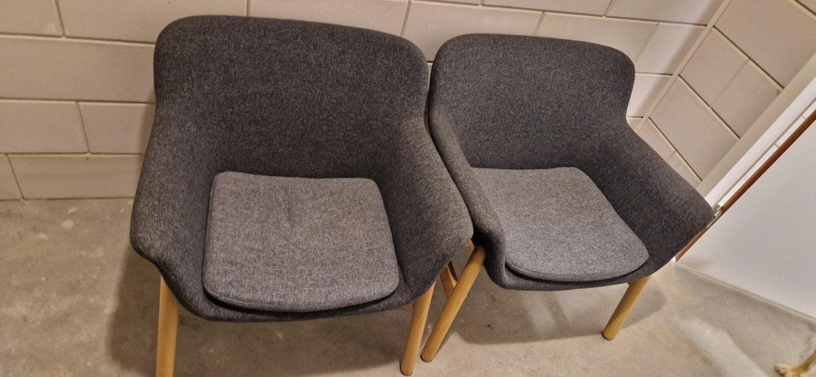 2 x Ikea Vedbo Armchairs, Ophalen, Zo goed als nieuw, Grijs, Twee