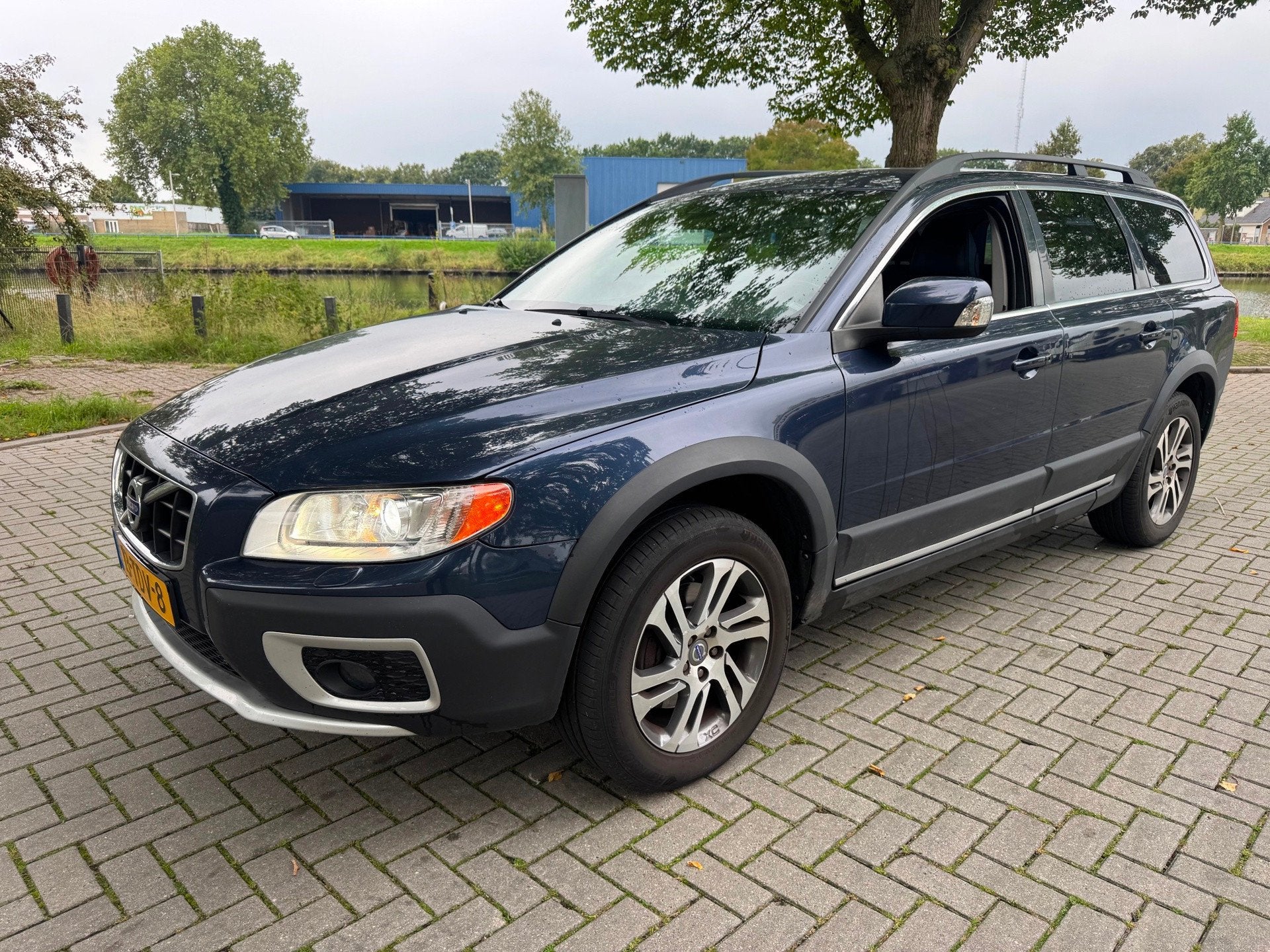 Volvo XC70 2.0 D3 FWD Limited Edition, Voorwielaandrijving, Euro 5, Gebruikt, Zwart