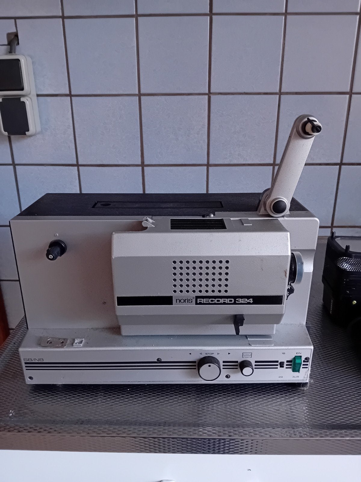 Noris Record 324 filmprojector met toebehoren, Verzamelen, Ophalen