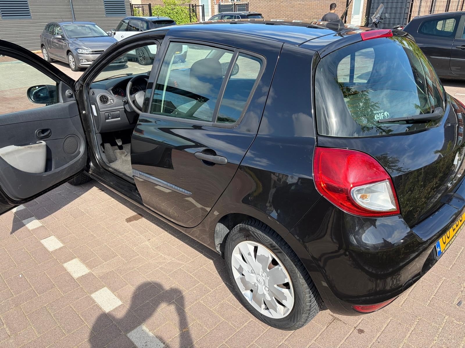 Renault Clio 1.2 16V 5-DRS NAP 98.000km, Auto's, Voorwielaandrijving, 74 pk, 4 cilinders, Origineel Nederlands
