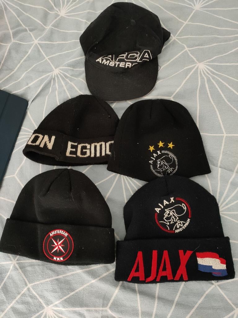 Kleine Ajax mutsen. Maten onduidelijk., Kleding | Heren, Mutsen, Sjaals en Handschoenen, Ophalen of Verzenden, Overige maten, Muts
