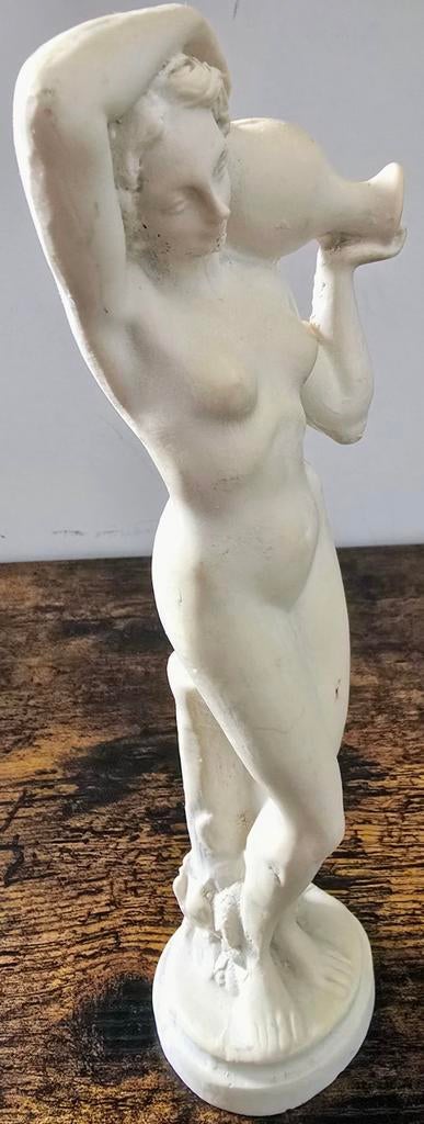 Klassiek beeld van een vrouw met kruik, wit, Antiek en Kunst, Kunst | Beelden en Houtsnijwerken, Beeld, Gips, Vrouw, Minder dan 20 cm