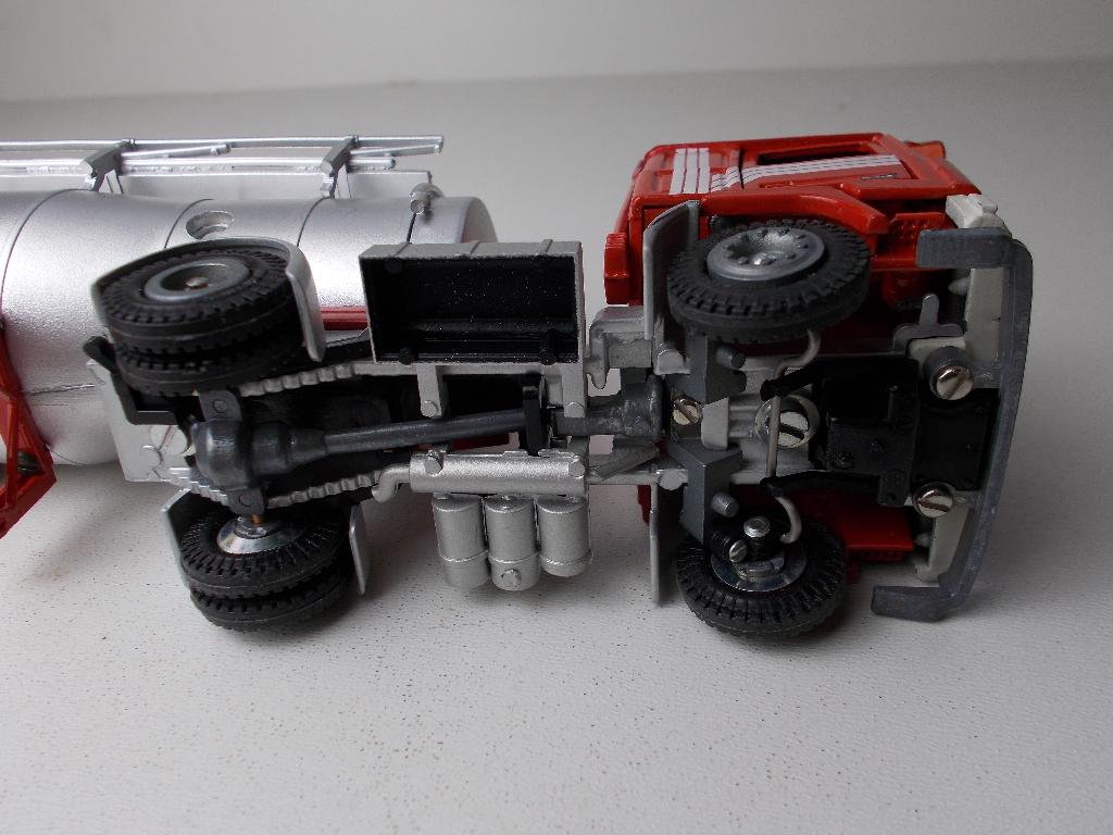 Vintage TEKNO (Holland) VOLVO TANKWAGEN I.z.g.st. (-B-), Ophalen of Verzenden, Zo goed als nieuw, Bus of Vrachtwagen, Tekno