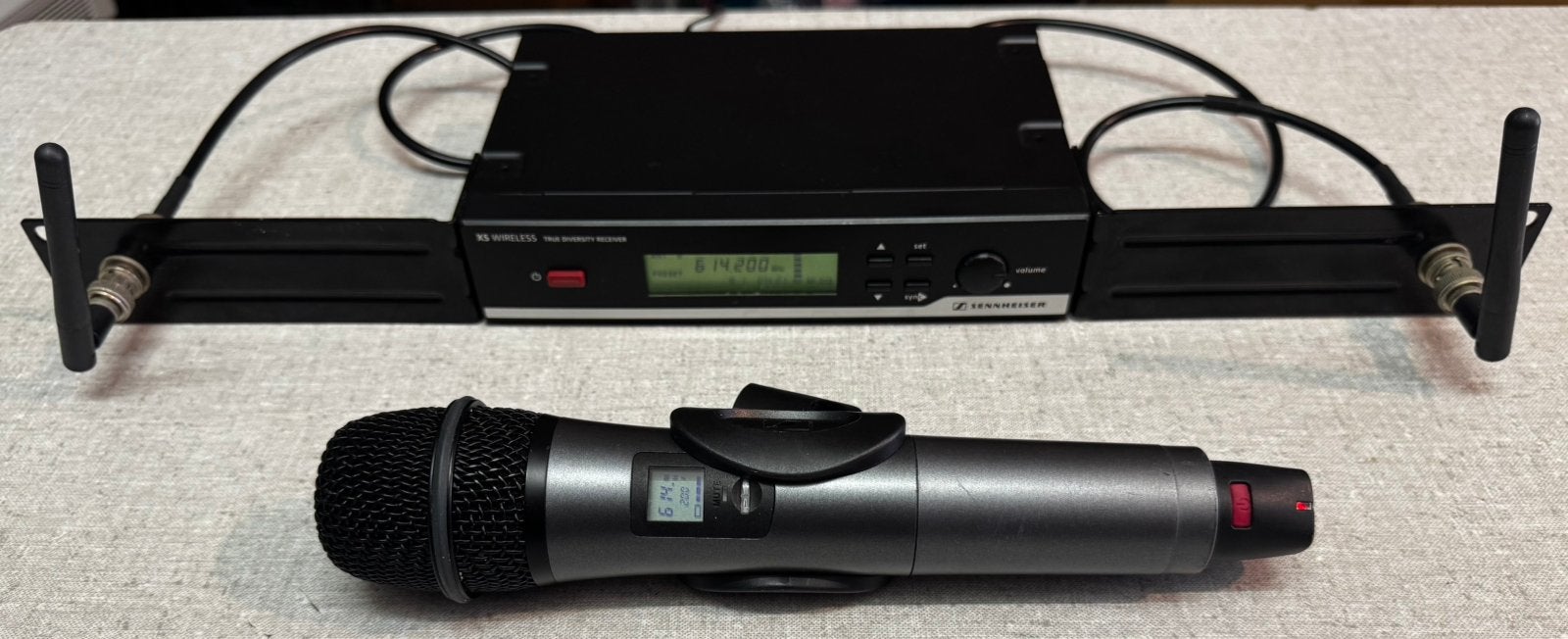 4x Sennheiser XS Wireless - SKM 35 Microfoon & EM 10, Ophalen of Verzenden, Gebruikt, Zangmicrofoon, Draadloos