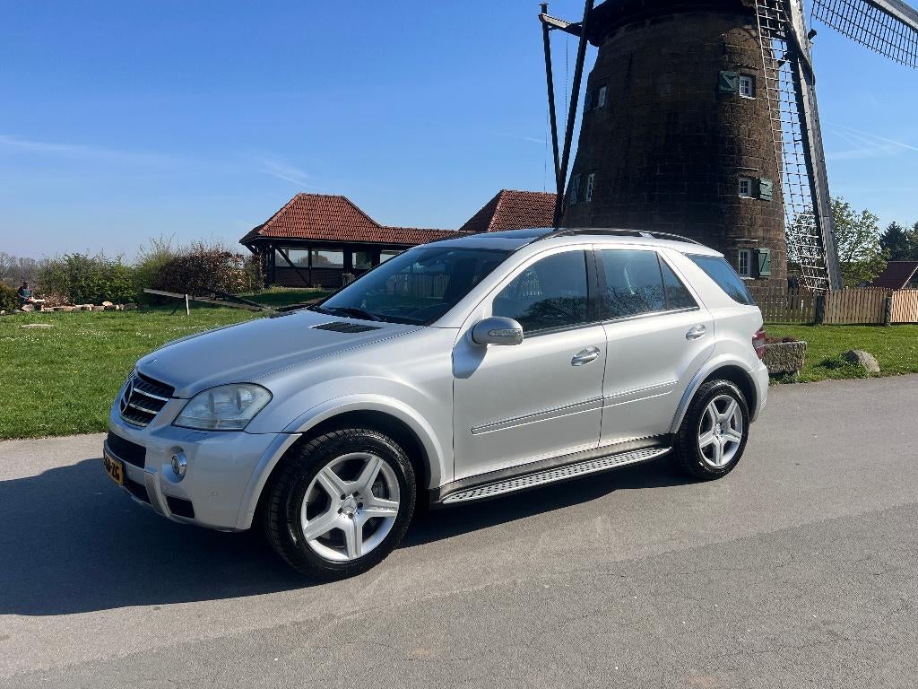Mercedes-Benz M ML63 AMG 4MATIC AUT 2006  Org. NL Auto, Auto's, Automaat, Bedrijf, Vierwielaandrijving, 6 km/l
