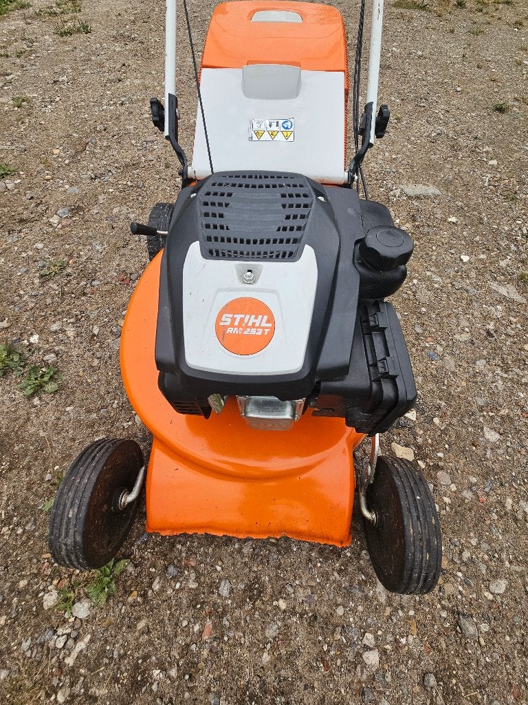 Stihl Benzinemaaier RM 253T, Ophalen, Cirkelmaaier, Stihl, Gebruikt