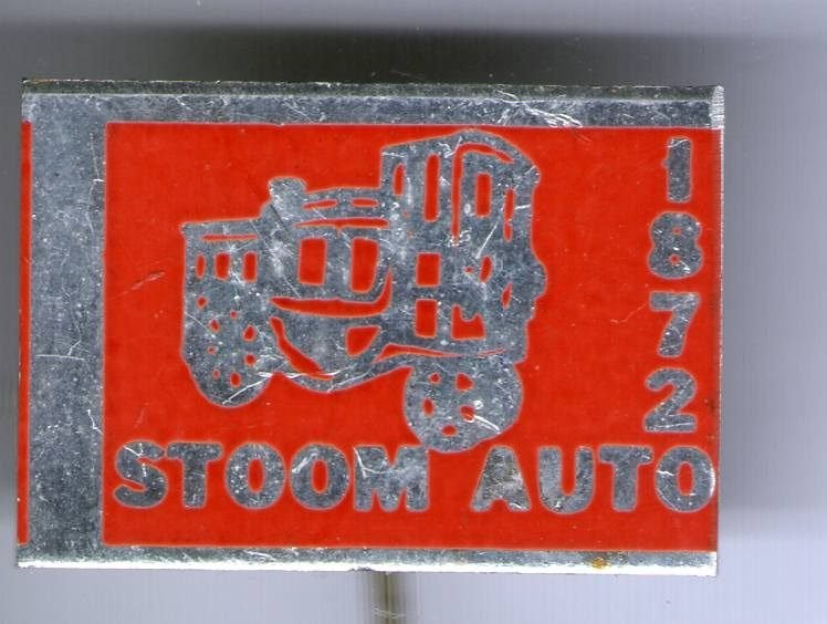 Stoomauto 1872 rood op aluminium speldje ( D_049 ), Verzenden, Zo goed als nieuw, Transport, Speldje of Pin