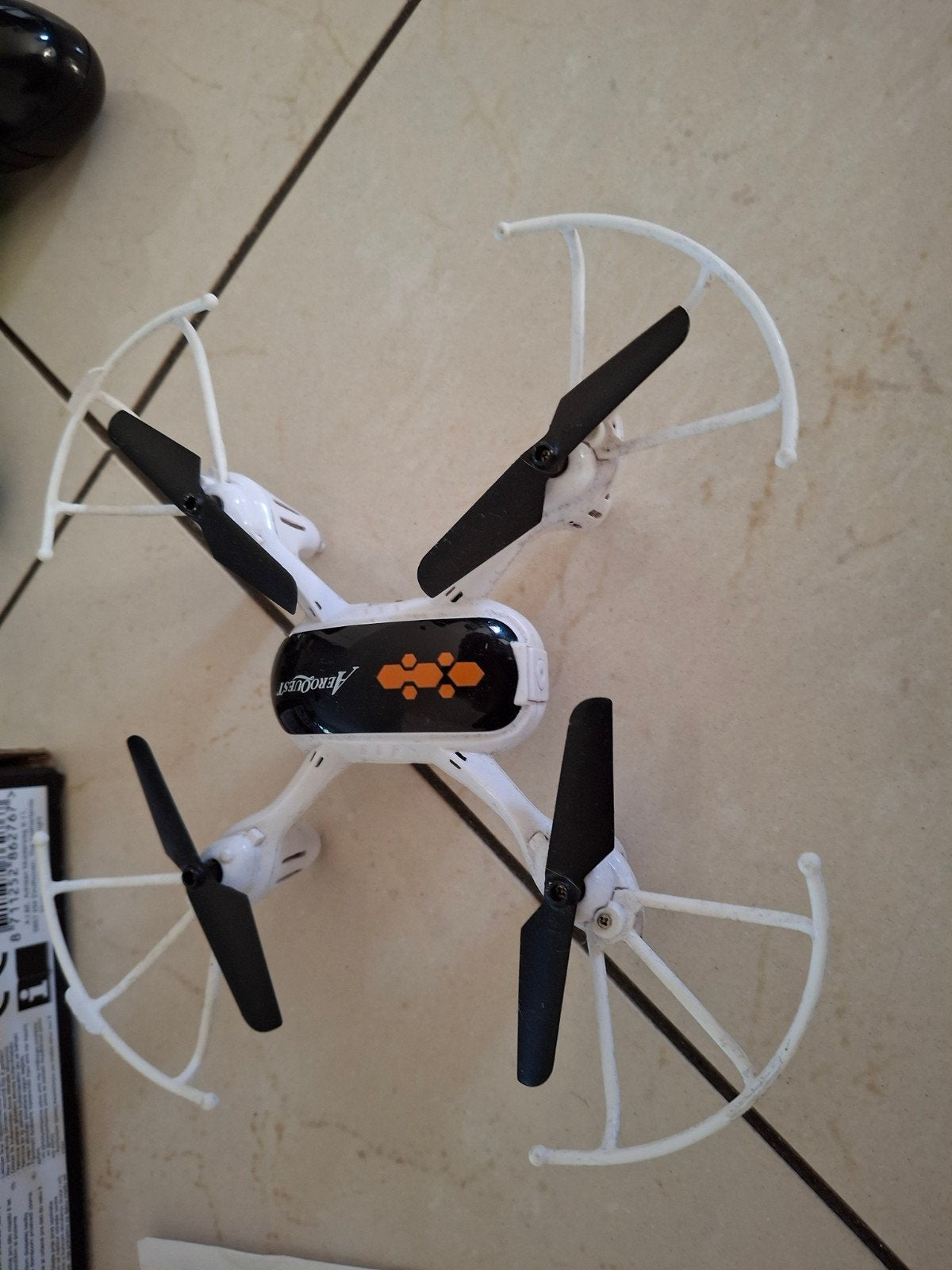 Aeroquest Drone met Afstandsbediening en Doos, Overige merken, Minder dan 100 meter, Zo goed als nieuw, Minder dan 15 minuten