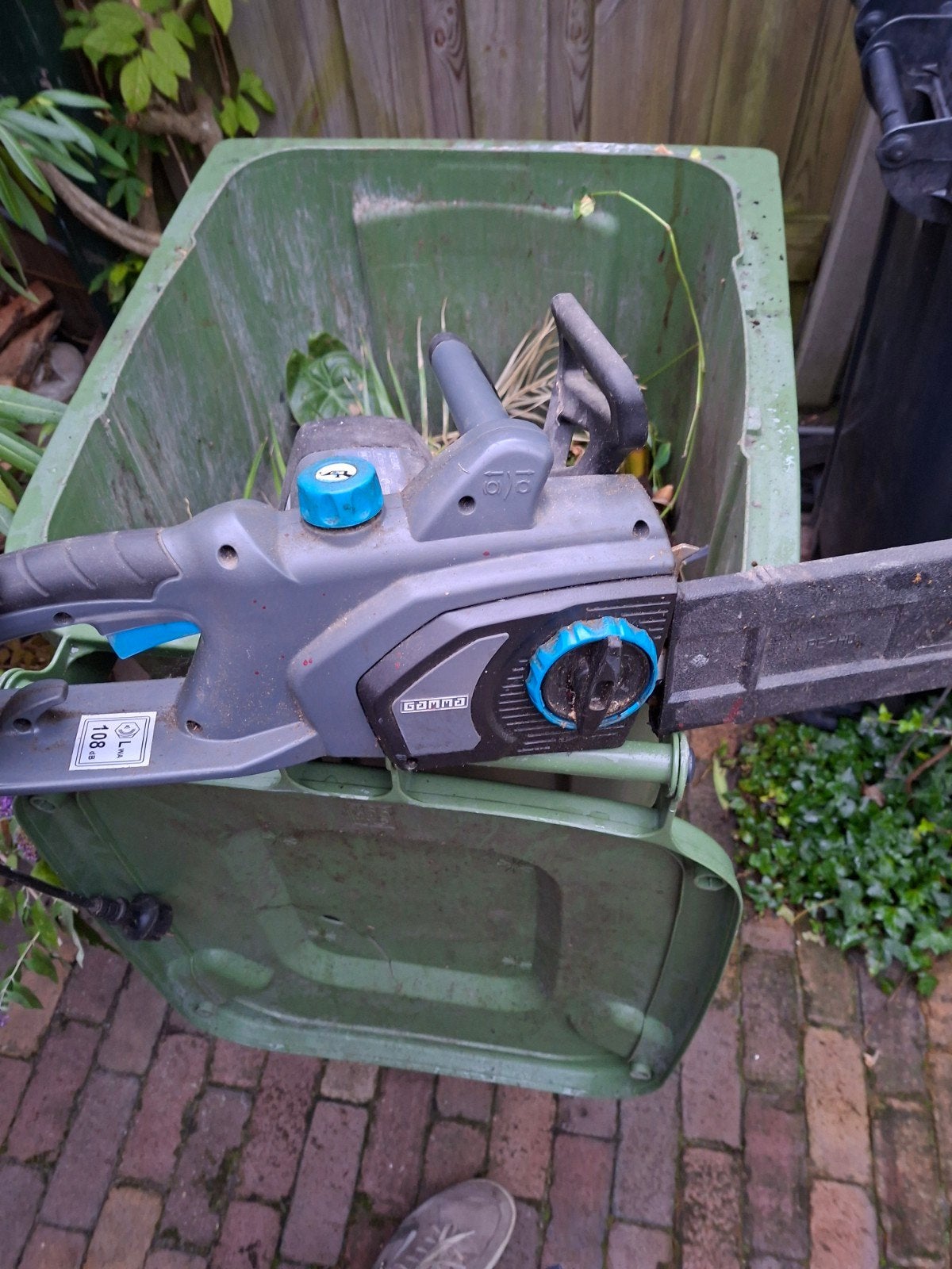 Elektrische kettingzaag 2200W - Gamma, Ophalen, Gebruikt, Overige soorten, Gamma