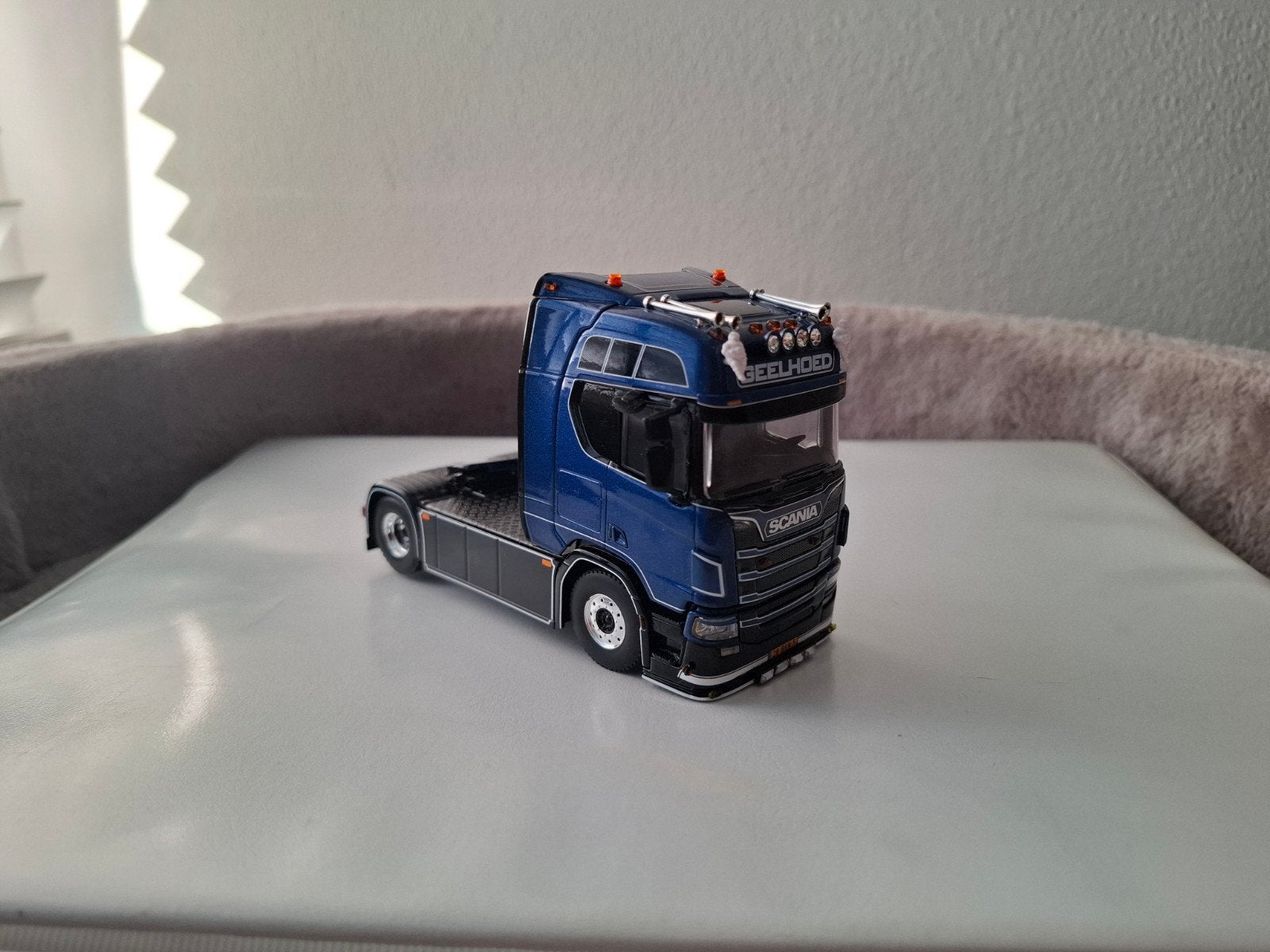 WSI Geelhoed Scania R 10jarige jubileum uitgave, Ophalen of Verzenden, Nieuw, Bus of Vrachtwagen, Wsi