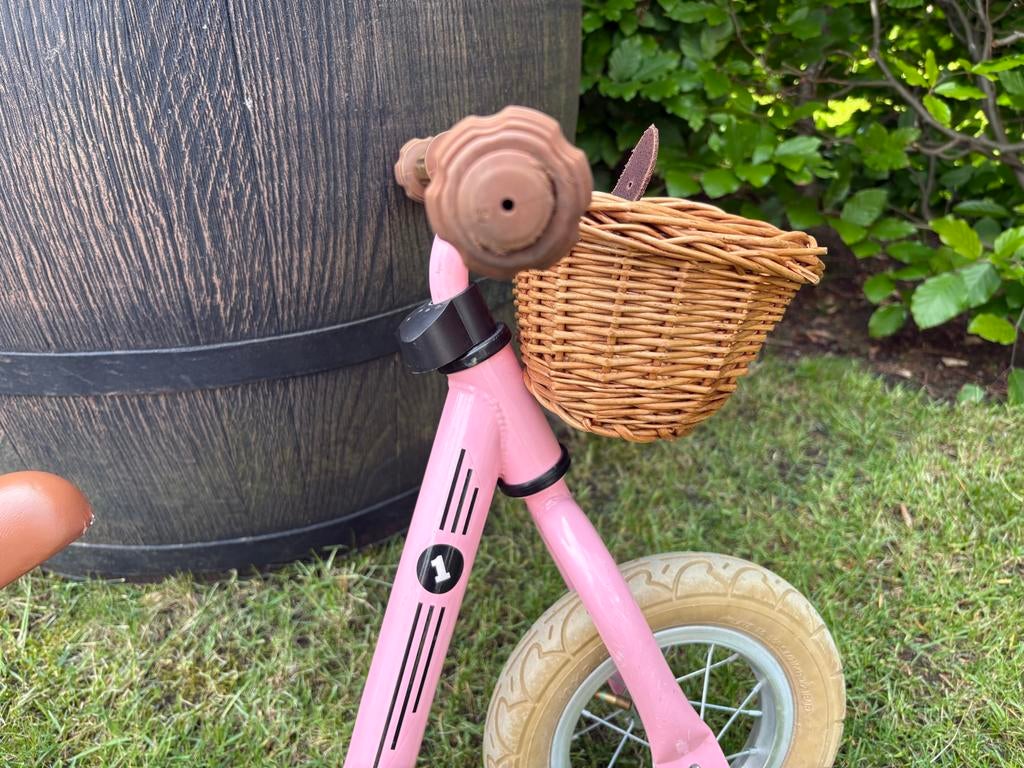 Starter retro Roze loopfiets met mandje-Bandits and Angels, Ophalen, Gebruikt, Fietsmand