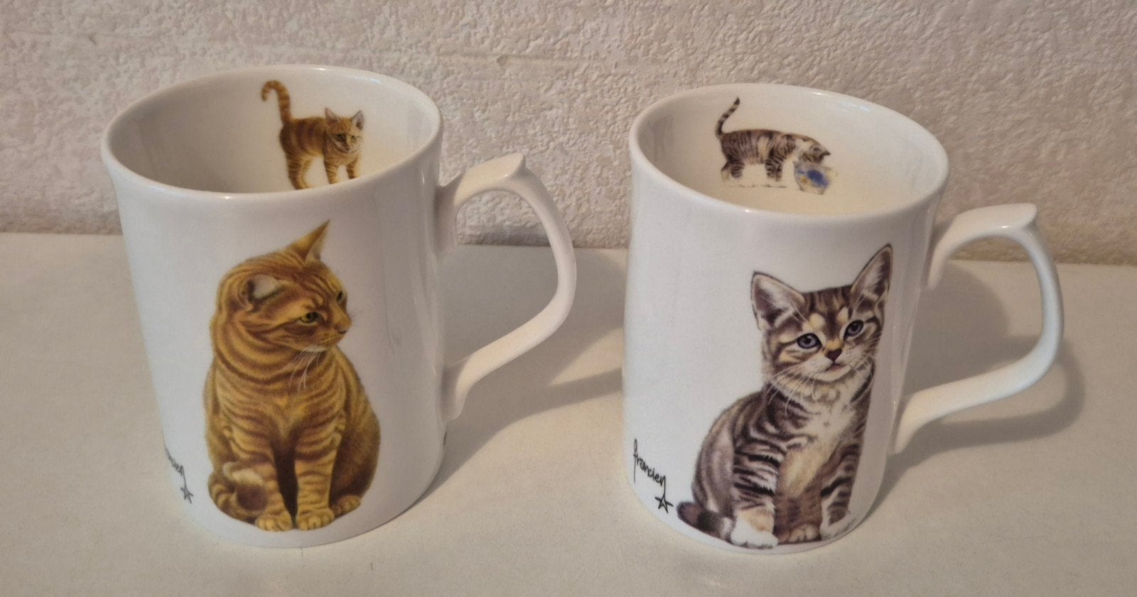 2 Francien / Douwe Egberts bekers, Huis en Inrichting, Ophalen of Verzenden, Zo goed als nieuw, Porselein