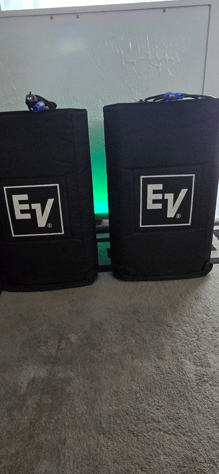 2x Electro Voice ZLX 15P G1 speakerset met hoezen, Inclusief kabels, Speakerset, Zo goed als nieuw, Ophalen