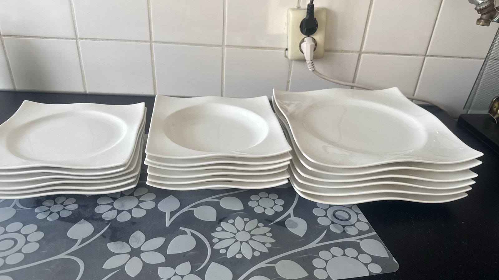 Nieuw servies - Witte vierkante borden, Nieuw, Ophalen of Verzenden, Bord(en), Effen