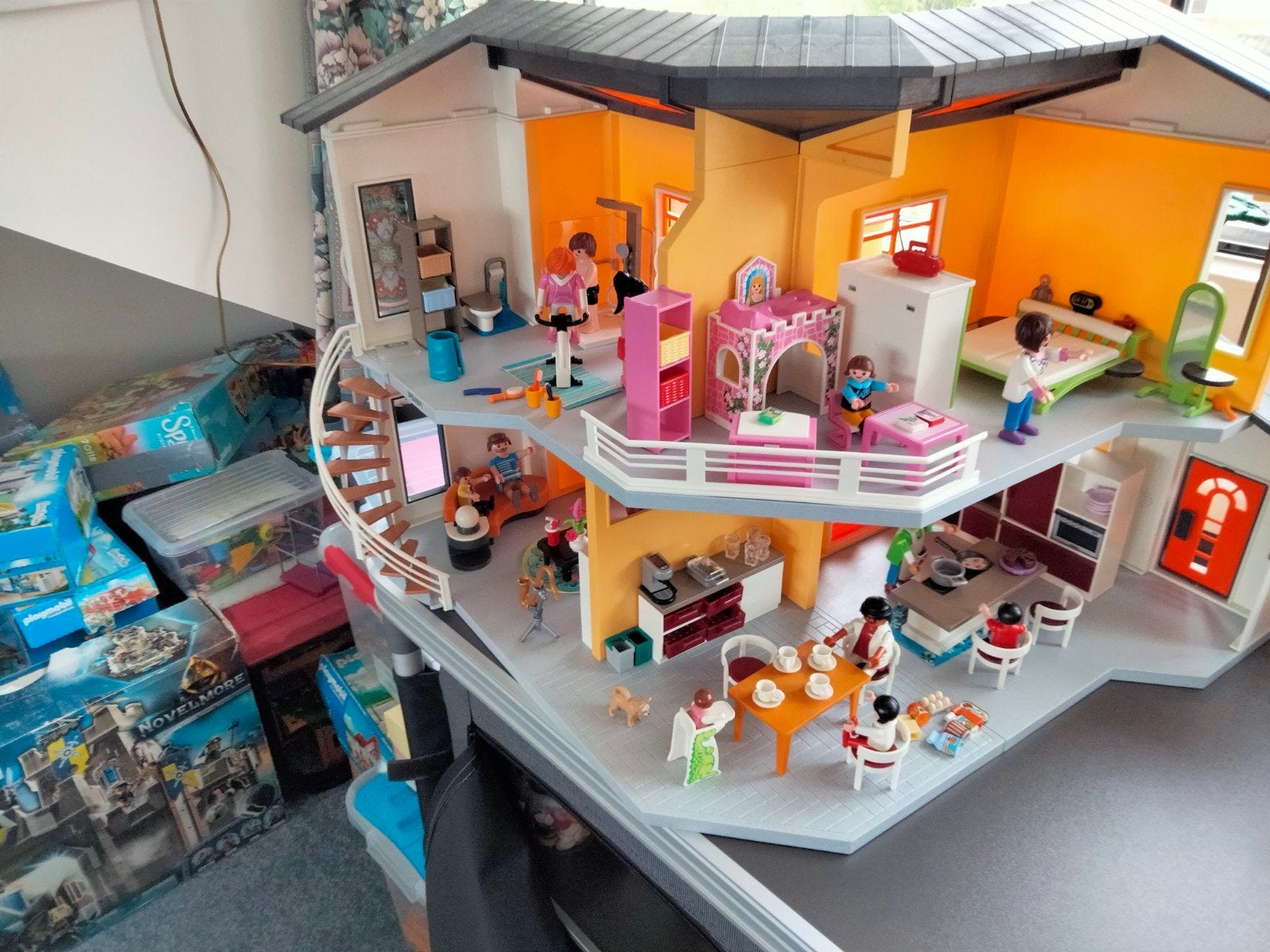 Groot familie huis van Playmobil., Ophalen of Verzenden, Zo goed als nieuw