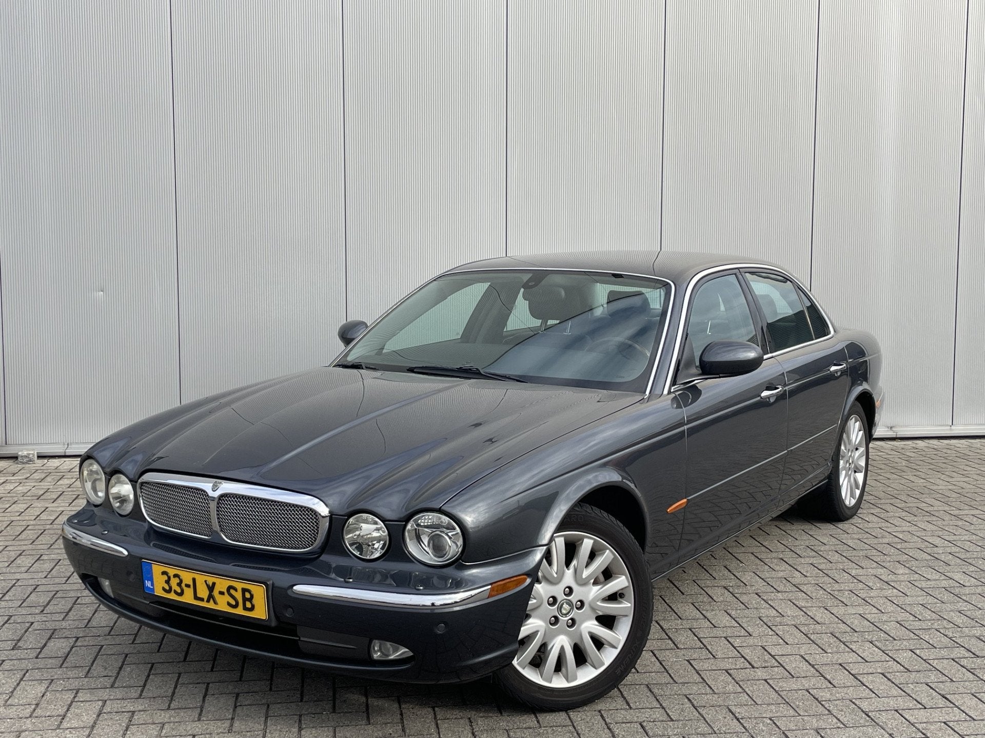 Jaguar XJ 4.2 V8 Executive Automaat Youngtimer, Climate Cont, Auto's, Automaat, Xenon verlichting, Achterwielaandrijving, Gebruikt
