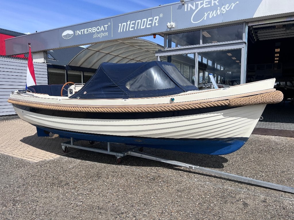 Interboat 22 (07), Ophalen, Afdekzeil, Binnenboordmotor, Interboat