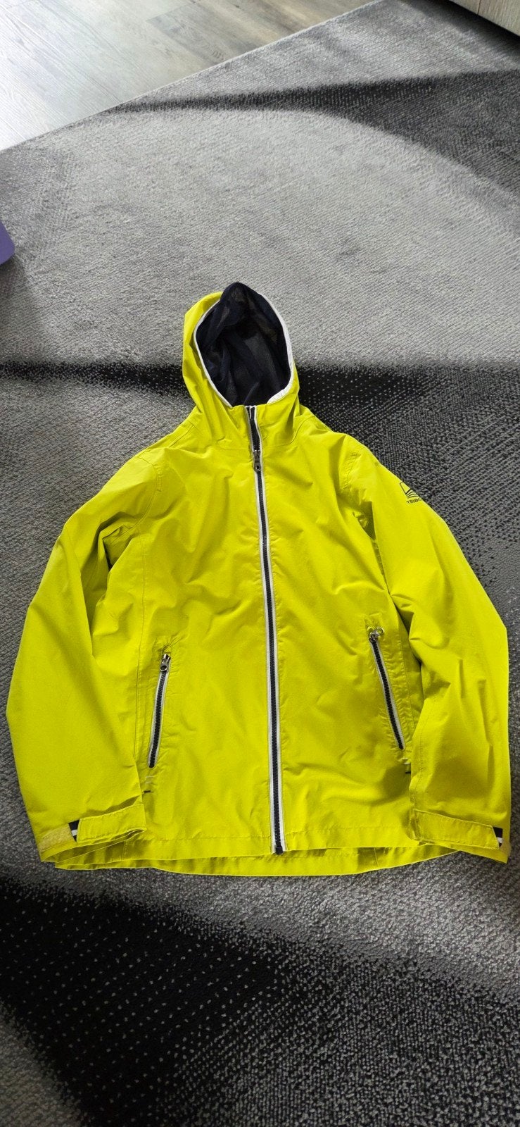 Regenjas geel maat 146-152 en WE vest maat 146-152 nieuw, Kinderen en Baby's, Kinderkleding | Maat 146, WE, Jongen of Meisje, Nieuw