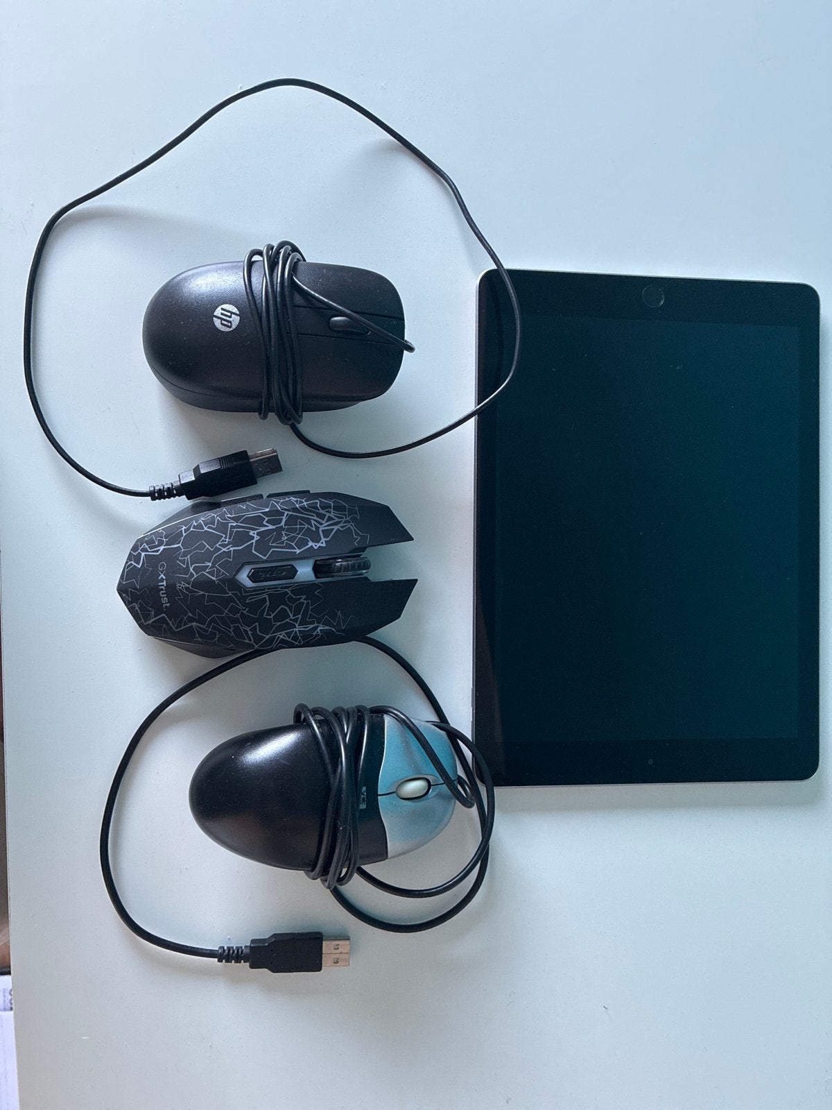 Apple iPad 6e generatie (2018) A1893 + 3 muizen, Computers en Software, Apple iPads, Gebruikt, Apple iPad, Ophalen of Verzenden