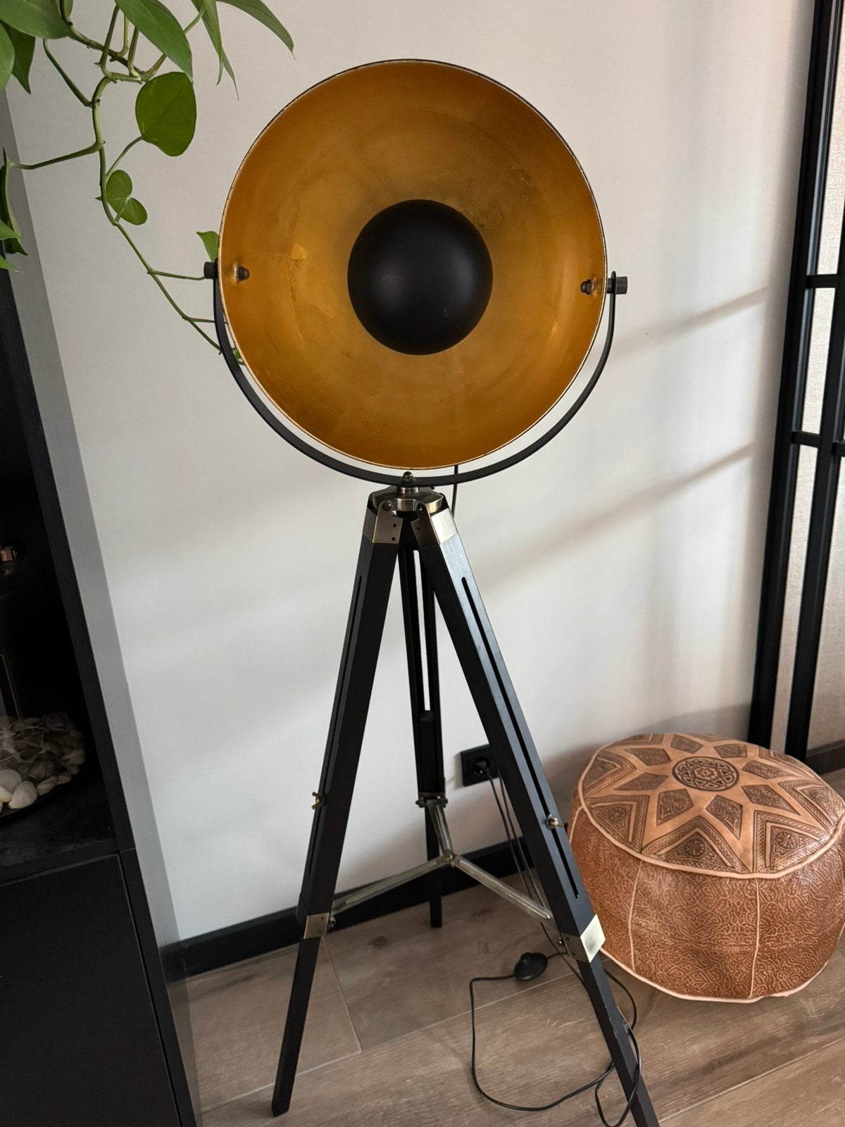 Stijlvolle industriële vloerlamp met statief zwart, Ophalen, Zo goed als nieuw, Minder dan 100 cm
