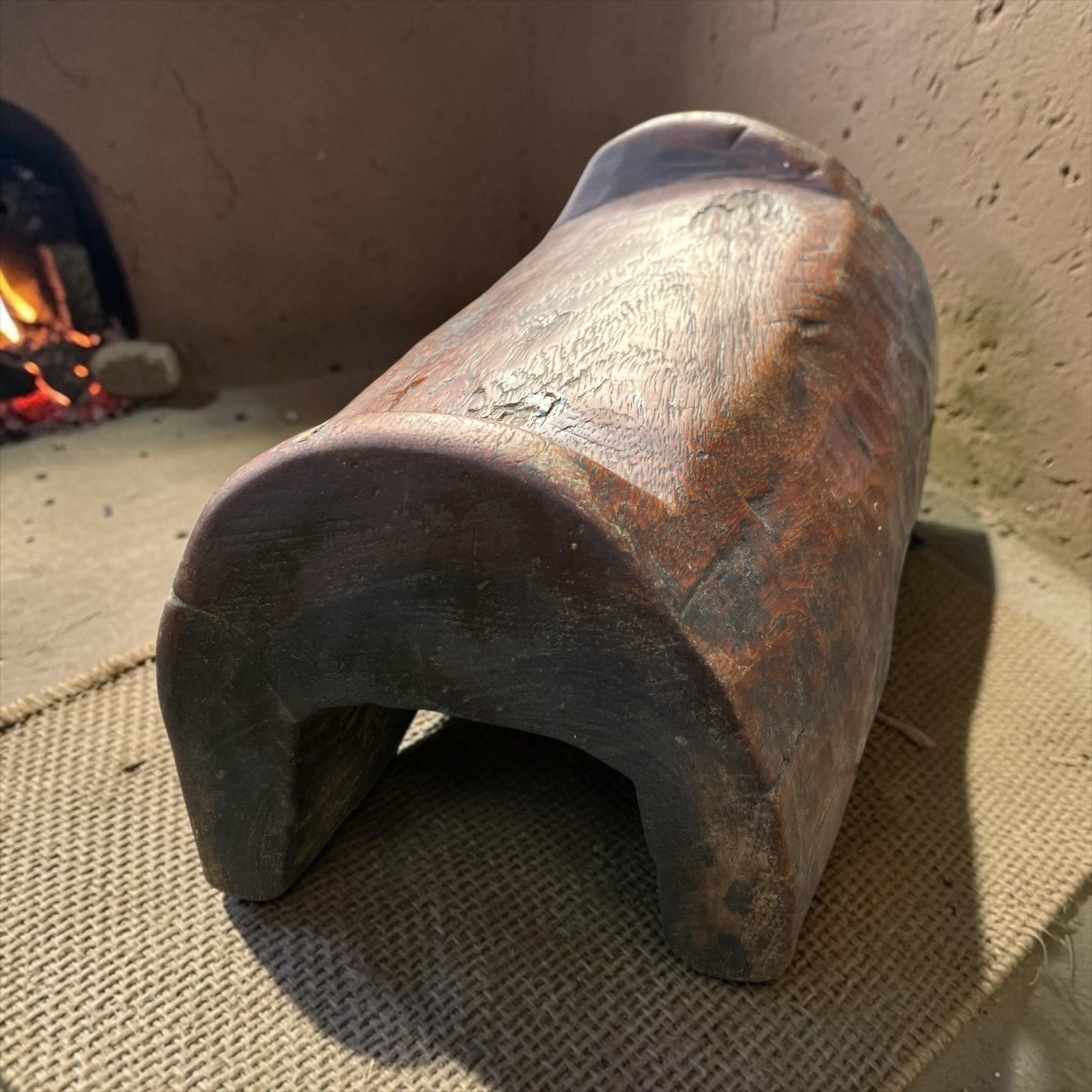 Antieke Afrikaanse kruk / neksteun van tropisch hout, Ophalen of Verzenden