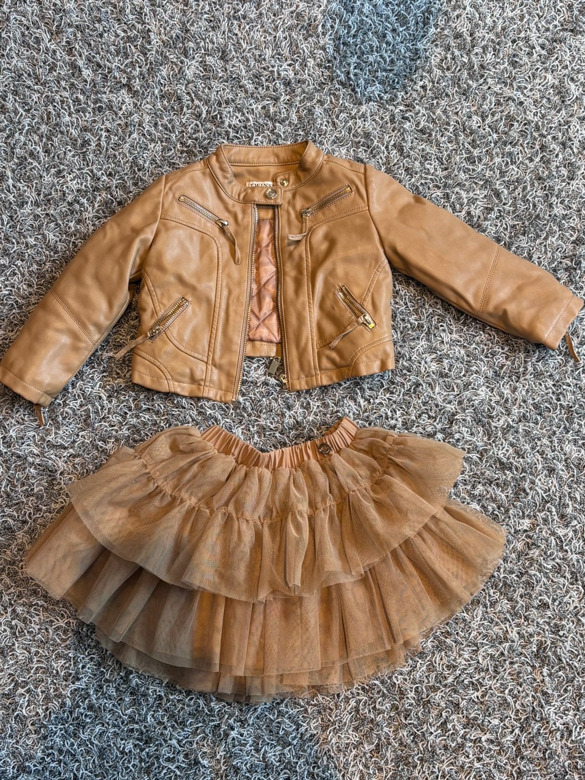 Twinset lederlook jasje 2 met petticoat rokje 3 jaar, Kinderen en Baby's, Ophalen of Verzenden, Zo goed als nieuw, Meisje, Setje