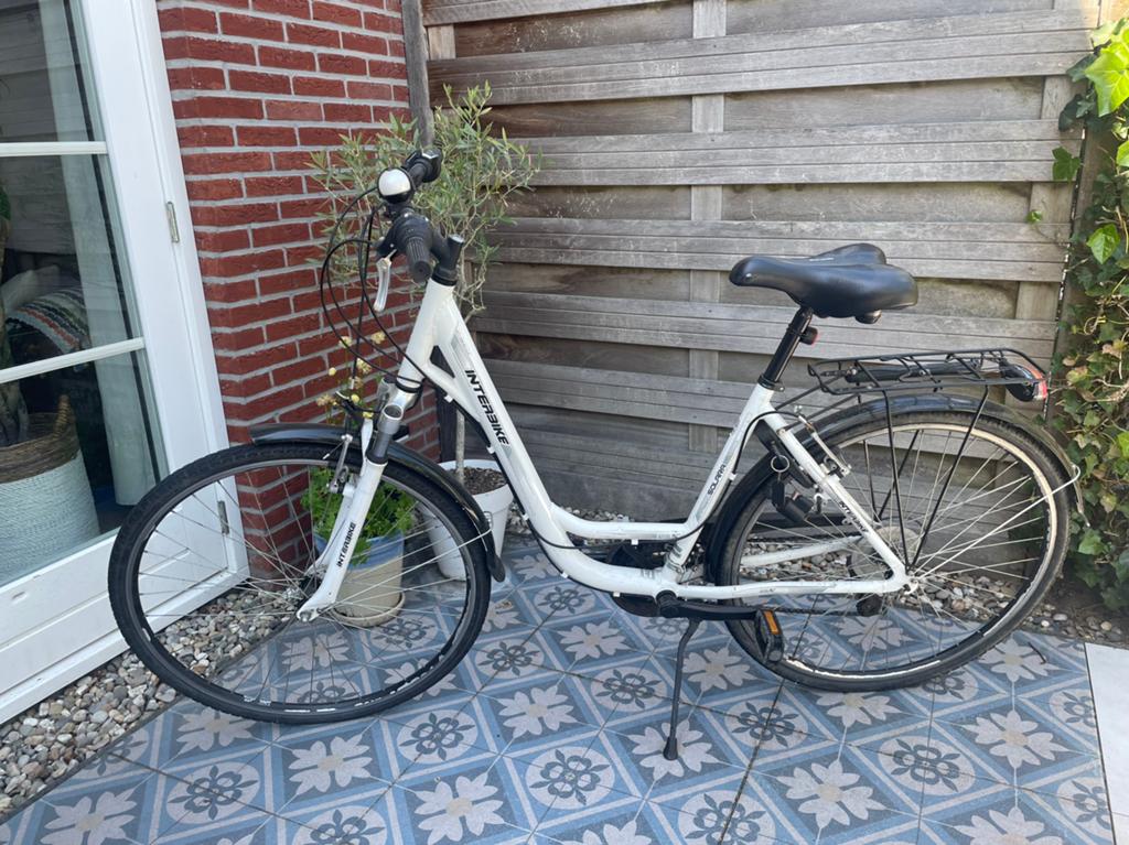 Mooie damesfiets,  Interbike met 24 versnellingen, Fietsen en Brommers, Fietsen | Dames | Damesfietsen, Gebruikt, Velgrem, 47 tot 50 cm
