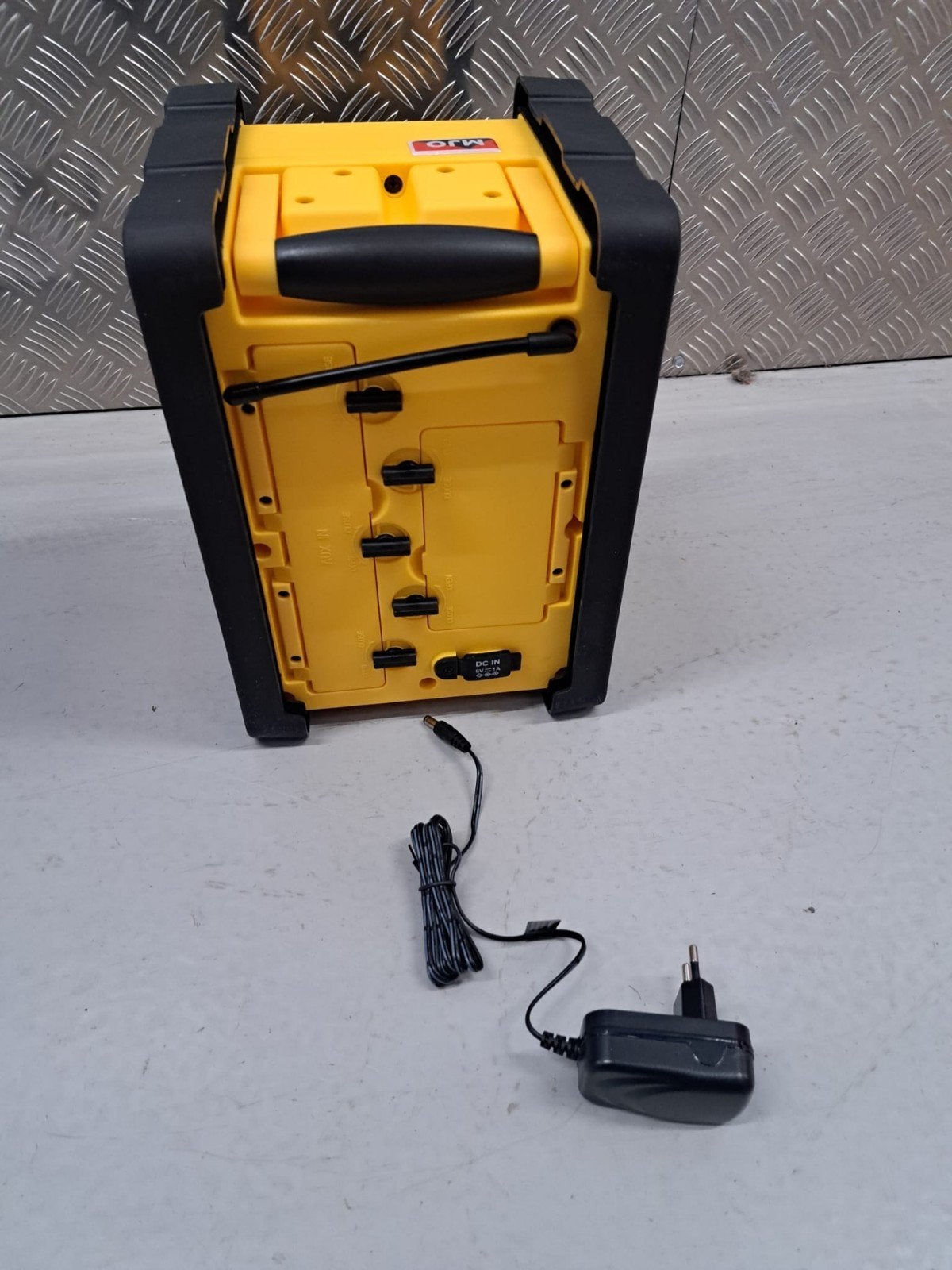 Nedis Jobsite FM Radio - Robuuste Bouwradio met Bluetooth, Audio, Tv en Foto, Ophalen of Verzenden, Nieuw
