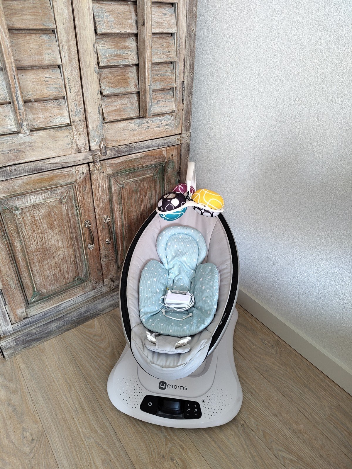4moms mamaRoo wipstoel helemaal compleet Zo goed als nieuw, Ophalen, Zo goed als nieuw