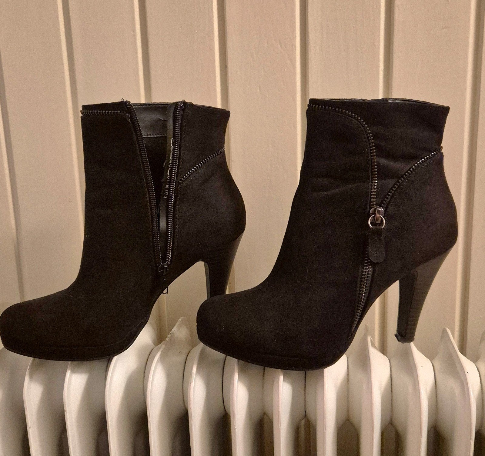 Zwarte enkellaarzen, Kleding | Dames, Schoenen, Zwart, Ophalen of Verzenden, Zo goed als nieuw, Graceland