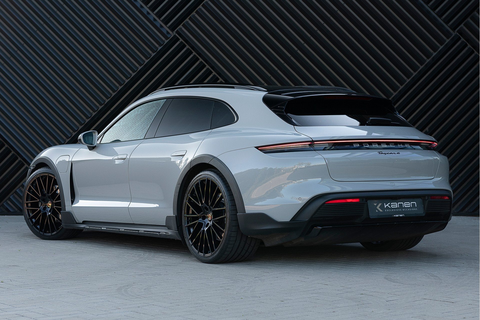 Porsche Taycan Cross Turismo 4 93 kWh ACC Pano Luchtv Camera, Auto's, Automaat, Zwart, Overige carrosserieën, Leder