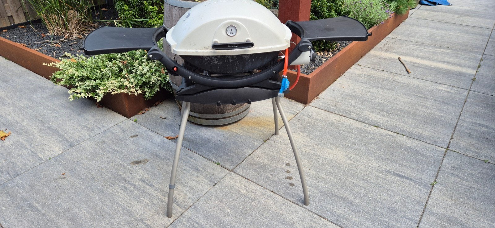 Weber Q2000 gasbarbecue, Tuin en Terras, Gasbarbecues, Ophalen, Gebruikt, Weber
