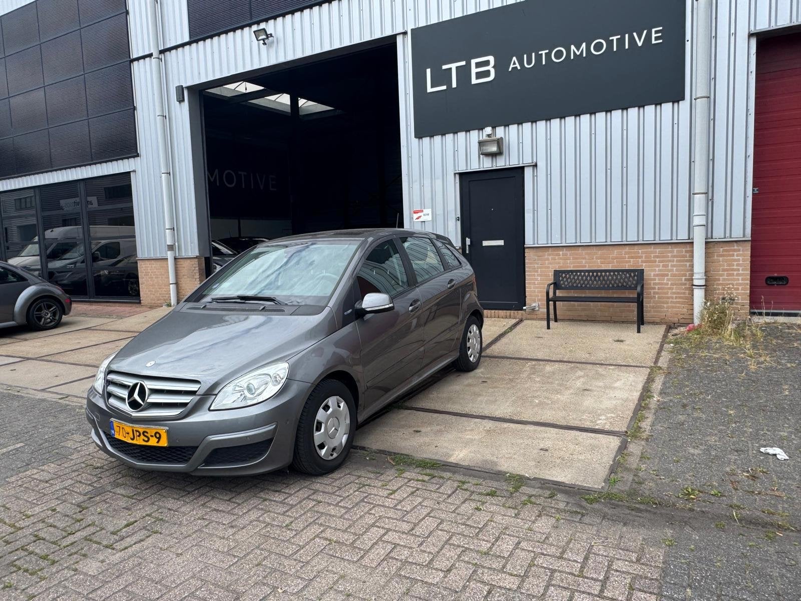 Mercedes-Benz B-klasse B180 Business CLass Airco Navi Electr, Auto's, Voorwielaandrijving, Euro 5, Stof, Gebruikt